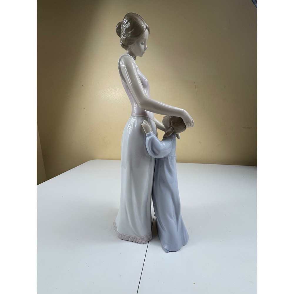 Lladro Mother & Child Porcelain Figurine 12" DAISA‎ 2000 Retired Embrace - Picture 11 of 16